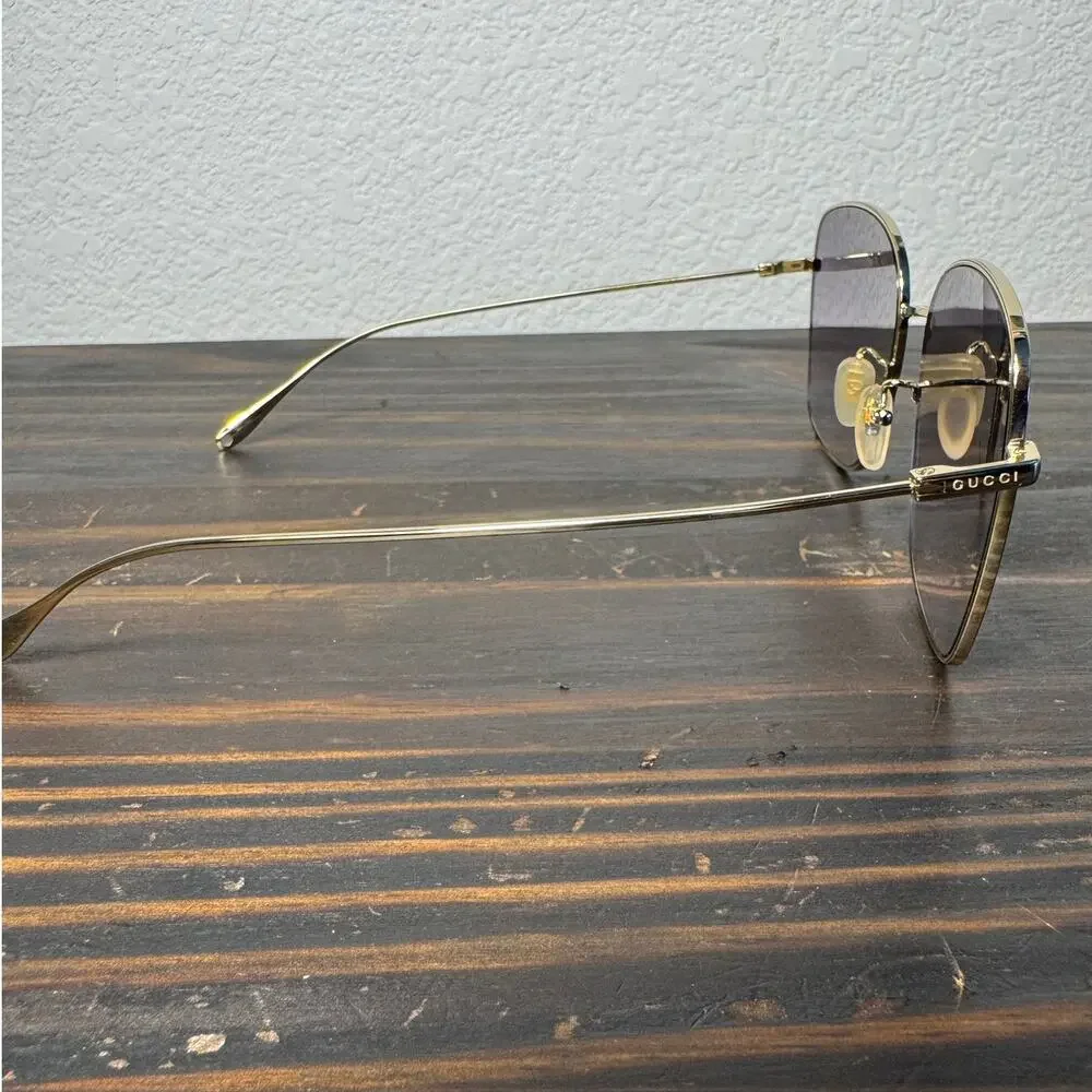 GUCCI Square Frame Gold/Grey Sunglasses with Charms,‎ Bags